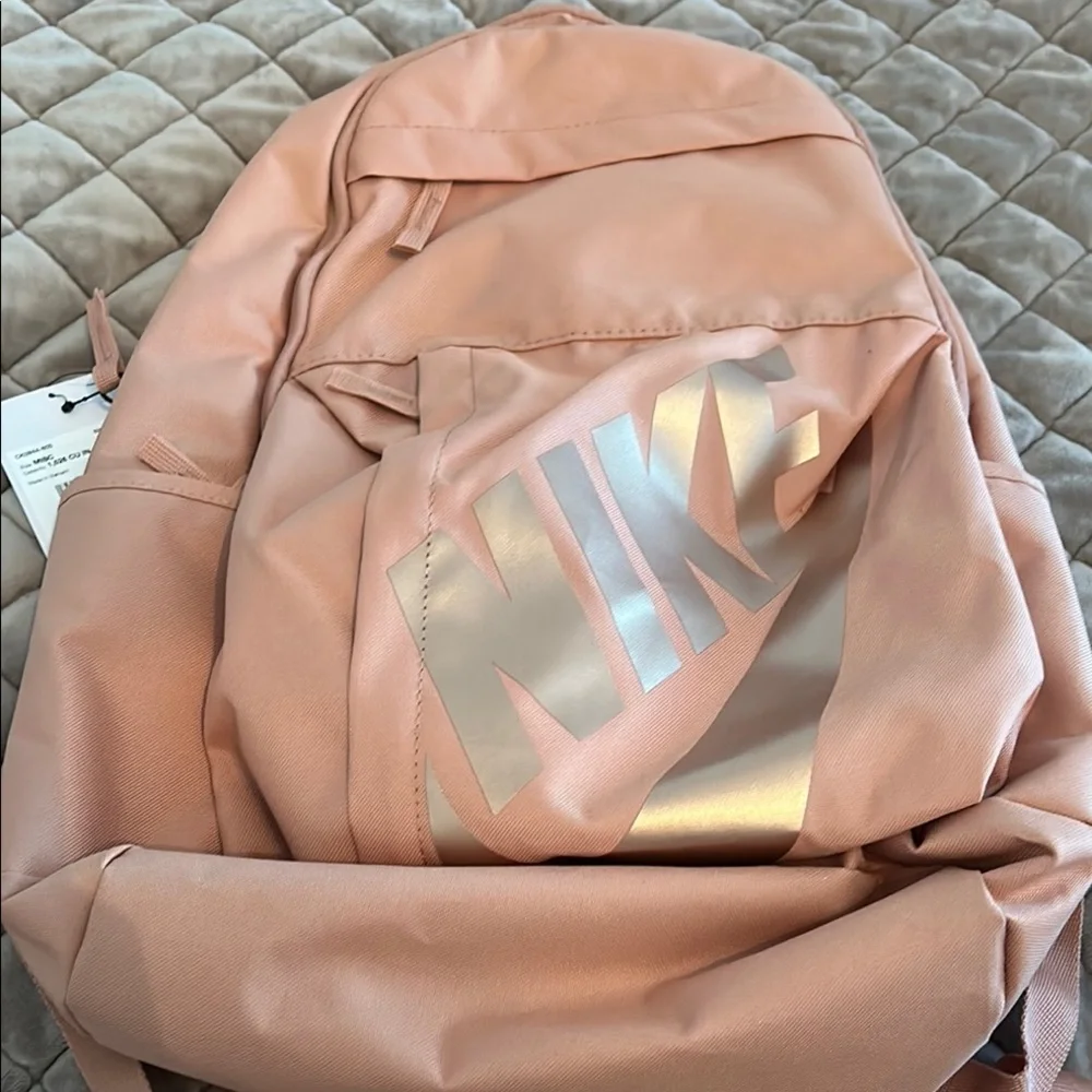 Nike Pink Backpack NWT - Picture 1 of 4